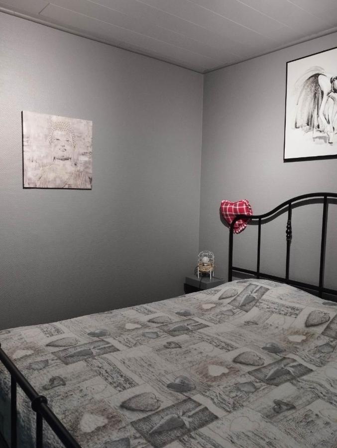 La Chambre D Angeline Foy-Notre-Dame Kültér fotó